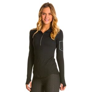 UNDER ARMOUR Fly Fast 1/2 Zip Black 360 degree Reflectors Size Medium Thumbholes